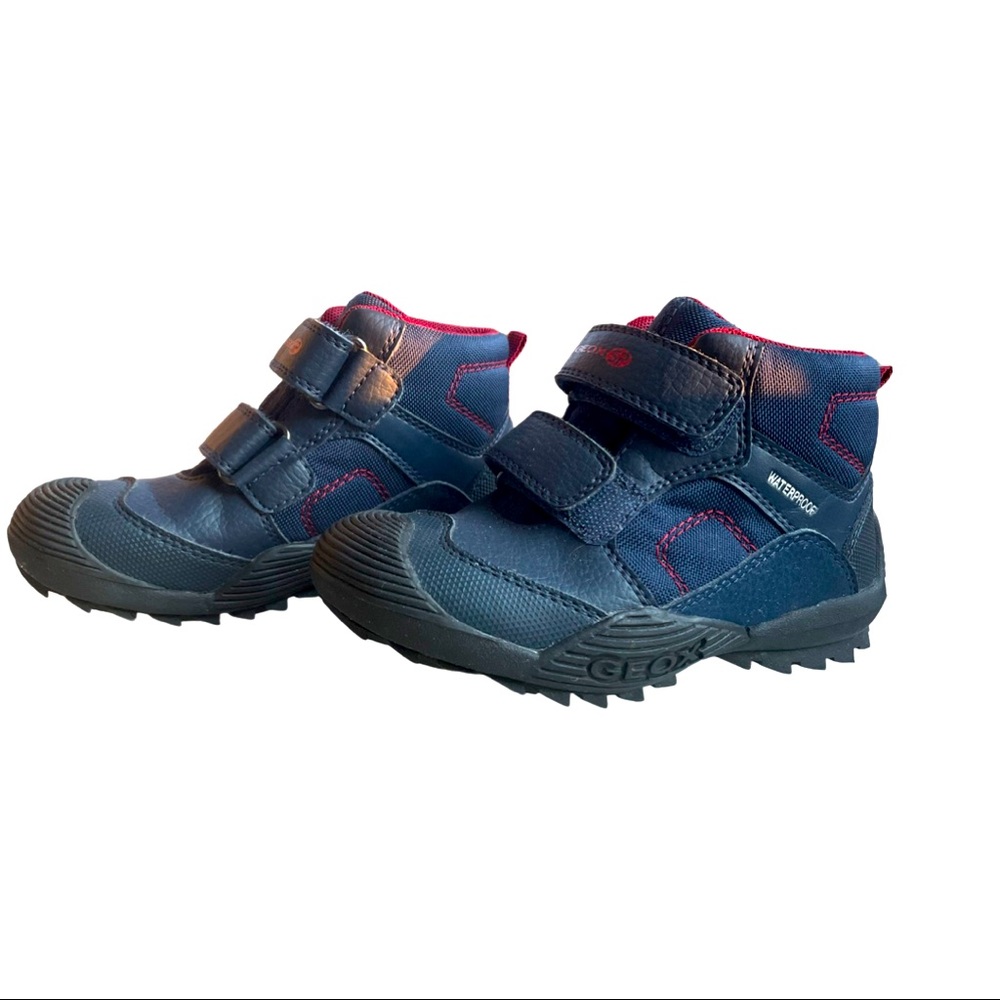 GEOX waterproof boot / US 10 / toddler